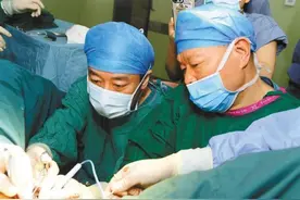 “治愈患者的病痛，让我觉得幸福”图片