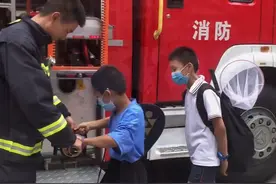我长大了，也想成为一名消防员！视频封面