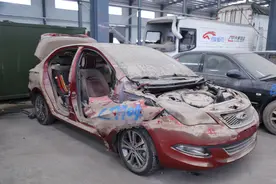 郑州的泡水车都去哪儿了？记者多日探访：大多都被拍卖图片