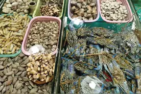 冲冲冲！开海后的海鲜抵达玉林，虾、蟹、贝类价格“拦腰斩”图片