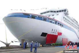 中国目前最豪华客滚船“吉龙岛”号在广州南沙命名交付图片