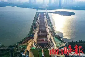 最新消息！艾溪湖隧道预计明年春节前通车图片