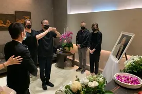 房祖名「代成龙夫妻」悼念李行 曝林凤娇现况：很少看妈这么伤心图片