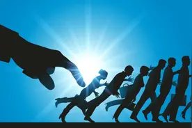 各路资金加仓增持，ST中珠股权争夺战或一触即发图片