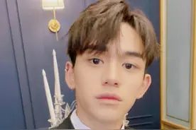 Lucas前女友再爆：月经来还硬要 「他第一次给了中国按摩小姐」图片