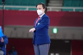 上海裁判在东京 | 马俊婷：奥运会历史上首块空手道金牌由她宣布图片