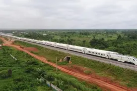 尼日利亚小伙阿迪拉：中国修建的拉伊铁路实现了我的梦想图片