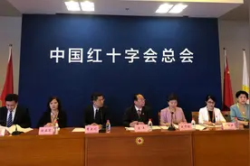 三位支援过武汉抗疫工作的护士获得国际南丁格尔奖图片