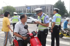 济南上线首个 “非机动车违法采集专用电警”系统 新增20处违法抓拍采集点视频封面