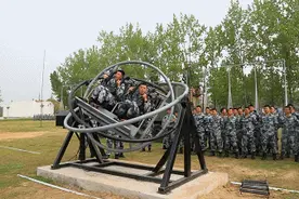 拒绝污名化伞兵！13年前，他们的惊天一跳不能忘图片