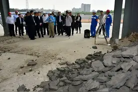 以土壤改良之名行非法填埋之实 督察发现多地污泥处置监管不到位图片