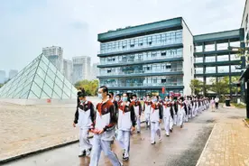 首师大附中通州校区今秋启用，新校园科技智能“以人为本”图片