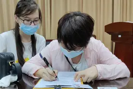 教师节的晚上，88岁的医生成为大体老师图片