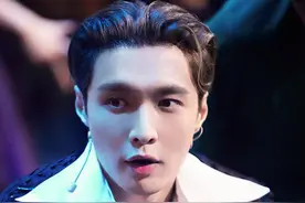 张艺兴《街舞》跨国融合战 与舞者现场freestyle图片