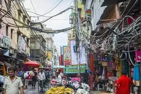 印度人偷电，疯狂到什么程度为何政府任由这样下去？图片