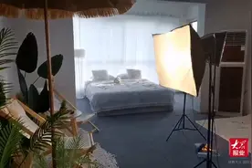 视频｜自助拍大片，年轻人追捧的换装自拍馆你体验过吗？图片