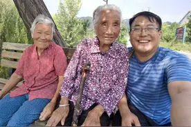 十一探游之三，在泰安花田北张村遇九旬小脚奶奶，看民宿图片