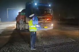 滨州交警全力做好黄河公铁大桥封闭检测期间交通疏堵保畅工作图片