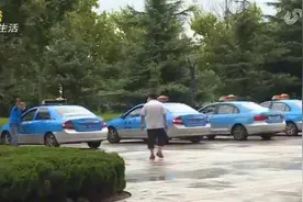 威海：出租车买车险遭遇“强制保”不买就拒保图片