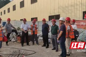 古丈县：胡丕宇带队检查红石林镇中秋国庆双节安全生产工作图片