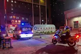 独家！护送患儿的警车被收过路费，该不该？大河报记者核实：“走错道儿了”图片