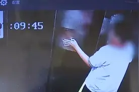 男孩被困电梯 求助后保安却无动于衷？物业经理：去了也做不了什么图片