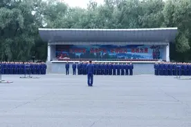 @新蓝：你准备好了吗？你们的“教头”已开练！图片