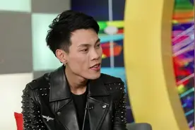 落魄歌手花2万买1首歌！「意外爆红狂赚4亿」 住豪宅还买千万跑车图片