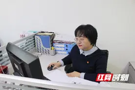 苔花如米小，也学牡丹开——记中国人寿山西省分公司优秀党务工作者侯莉图片