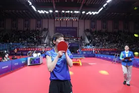 乒乓球——女子单打决赛：王曼昱夺冠图片