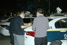 挑客、议价、拒载……上海对出租车顽症“零容忍”图片