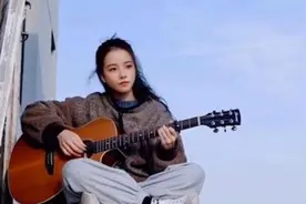 清华虚拟学生华智冰出镜唱歌火了，其导师称尚无实体机器人版图片