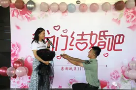 厉害了！3名兵哥哥同时求婚成功图片