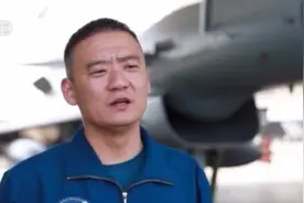 第十三届中国航展歼-10C首秀！第三代战机空战能力再提升图片