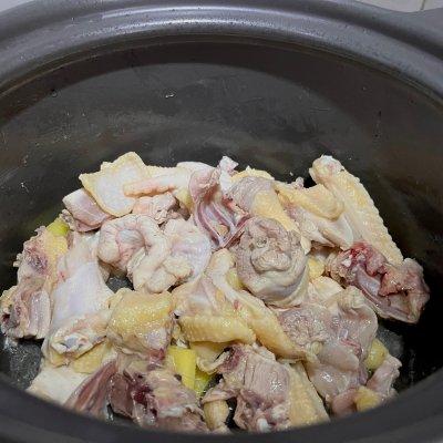 花胶香菇炖鸡肉 花胶香菇炖鸡肉好吃吗