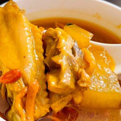 花胶煲鸡放什么材料煲 花胶煲鸡放什么配料