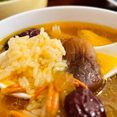 花胶煲鸡还要放什么材料好 花胶煲鸡还要放什药材