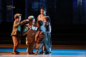 艺见紫金｜《野蜂飞舞》——致敬战火中的青春年少图片