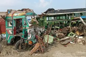 印度北方邦发生交通事故 已致9人死亡27人受伤图片