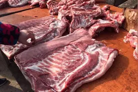 同样是猪肉，切记“深色”和“浅色”区别很大，弄懂了再买不吃亏图片