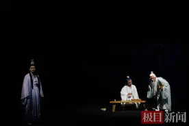 武汉传媒学院打造艺术奇幻夜，当2000多年前的《天问》再响起图片