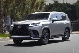 换装3.5T V6+10AT动力 全新雷克萨斯LX全球首发图片