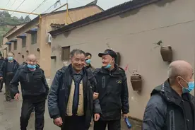 五保老人走进玉池公社重温激情燃烧岁月图片