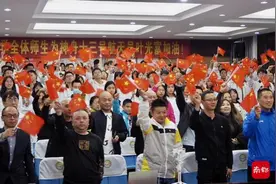 受学长鼓舞报名空军招飞！叶光富母校师生见证神舟十三号问天图片