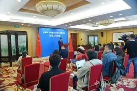 落实“双减”家庭教育法草案三审将完善家校教育相协同图片