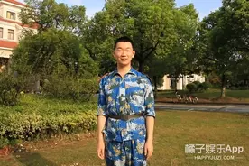 还记得O泡果奶广告里的小男孩吗？他长大变这样了图片