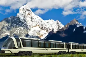 都江堰⇌四姑娘山 全国首条山地轨道盾构始发图片