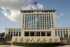 七旬男子常年照顾瘫痪妻子，心生怨恨将其杀害