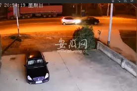 舒城一司机酒驾肇事后逃逸 被抓时还辱骂脚踹处警人员图片