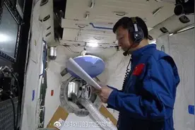 新华网评：不是“主角”的英雄同样伟大图片